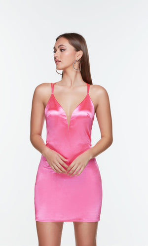 UNK-4522. Short, Plunging Neckline, Straight image 4