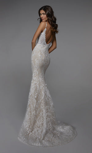 UNK-7028. Long Bridal Gown, Sweetheart Neckline, Fit N Flare image 4