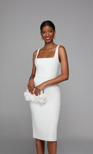 UNK-70010. Short, Square Neckline, Straight image 3