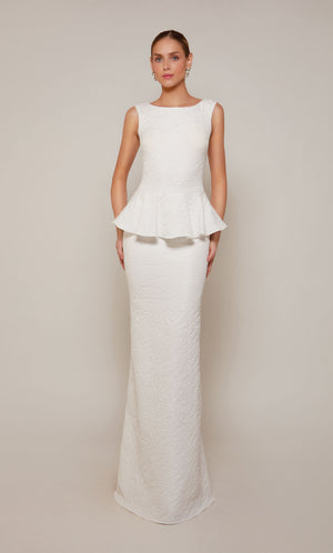 UNK-27579. Long, Scoop Neck, Straight, Closed Back image 3