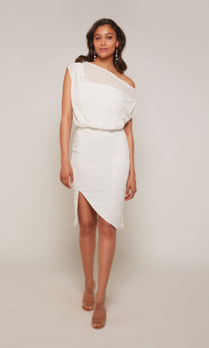 UNK-70046. Short, Off The Shoulder, Straight image 4