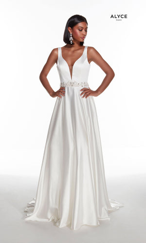 UNK-1422. Long, Plunging Neckline, A-Line image 0