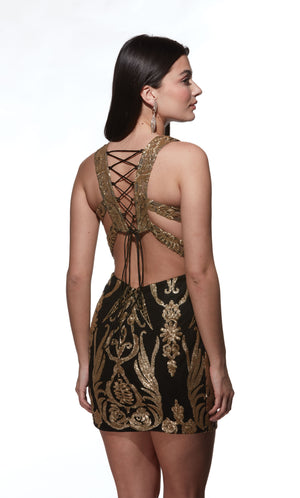 UNK-4894. Short, Plunging Neckline, Straight image 4