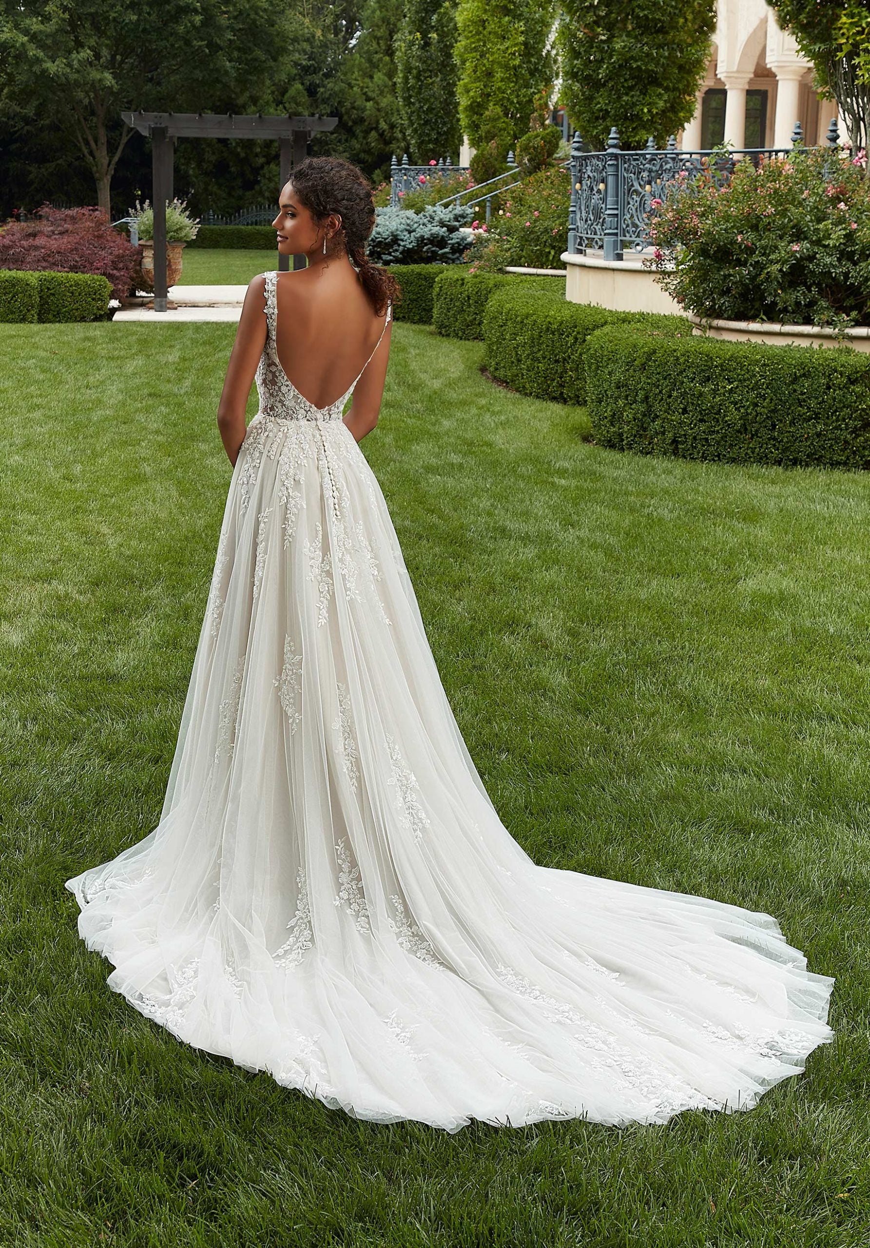 UNK-Phillippa image 3