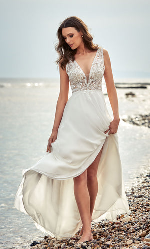 UNK-7072. Long, Plunging Neckline, A-line image 0