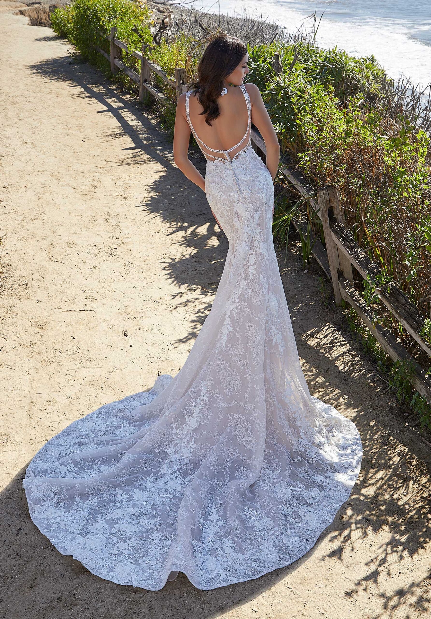 UNK-Laurette image 5