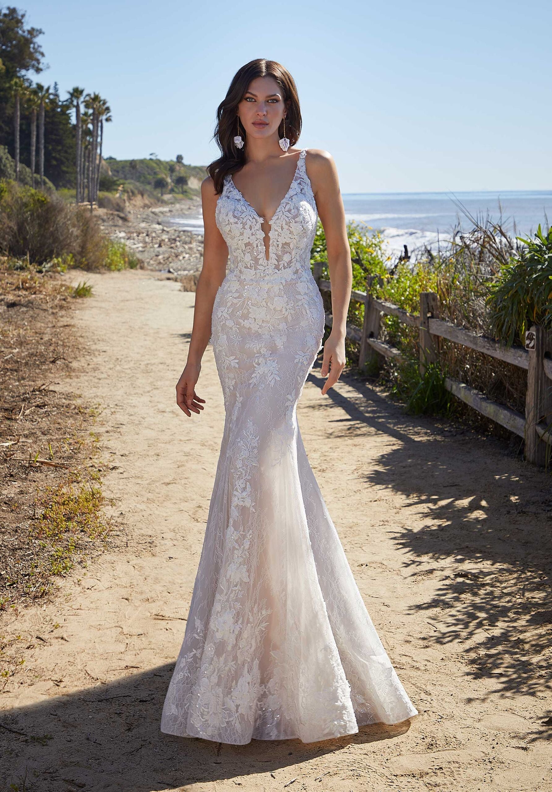 UNK-Laurette image 2