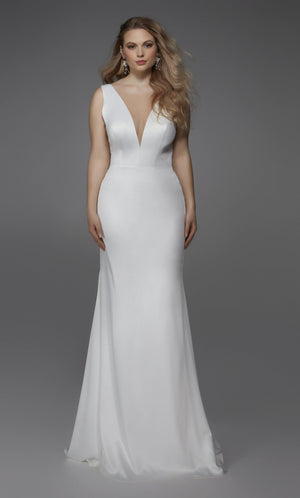 UNK-7019. Long, Plunging Neckline, Fit and Flare image 3