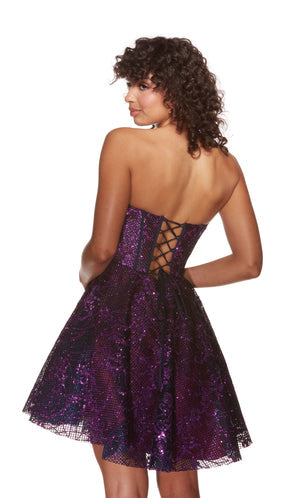 UNK-3770. Short, Sweetheart Neckline, A-line image 1