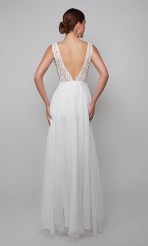 UNK-7072. Long, Plunging Neckline, A-line image 4