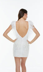 UNK-4499. Short, Plunging Neckline, Straight image 5