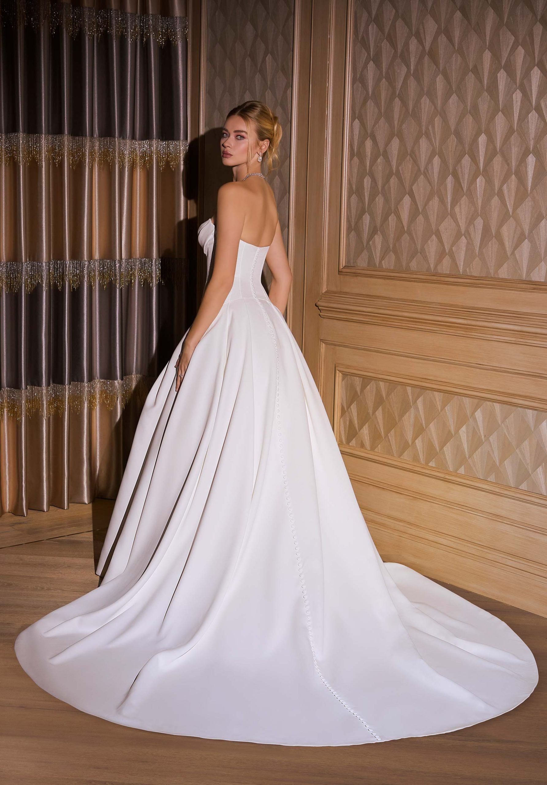 UNK-Tiana image 2