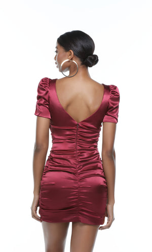 UNK-4567. Short, Square Neckline, Straight, Closed Back image 1
