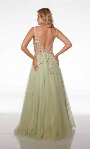 UNK-61559. Long, Plunging Neckline, Ballgown image 1