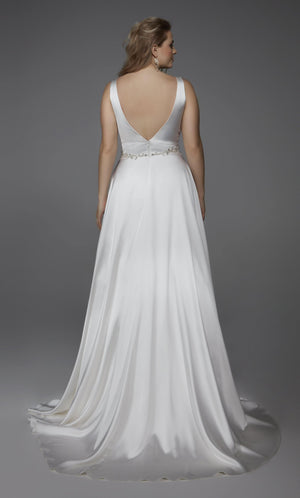 UNK-1422. Long, Plunging Neckline, A-Line image 12