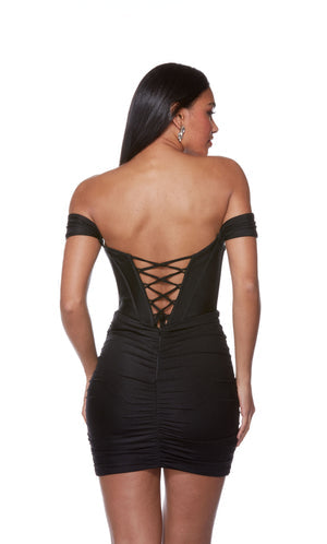 UNK-4685. Short, Off The Shoulder, Straight image 1