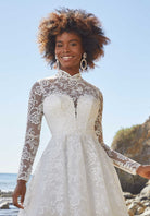 UNK-Lana image 1