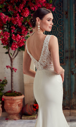 UNK-Wedding Dress: 7016. Long, Plunging Neckline, Fit and Flare image 2