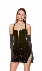 UNK-4795. Short, Plunging Neckline, Straight image 0