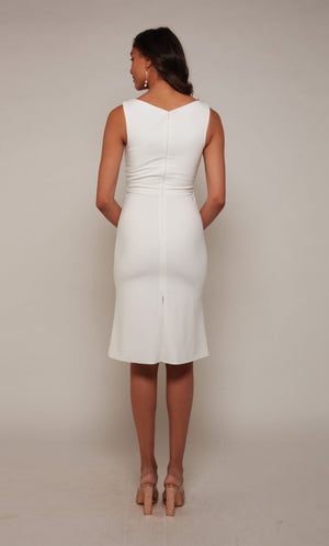 UNK-70037. Short, V-neck, Straight, Closed Back image 1
