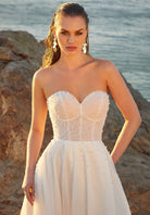 UNK-Melissa image 3