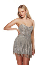 UNK-4940. Short, Strapless, Straight, Closed Back image 5