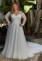 UNK-Leandra image 2