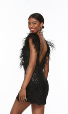 UNK-4499. Short, Plunging Neckline, Straight image 3