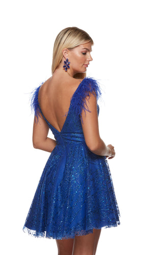 UNK-3151. Short, Plunging Neckline, A-line image 1