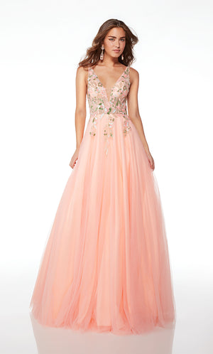 UNK-61559. Long, Plunging Neckline, Ballgown image 5
