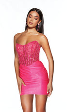 UNK-4916. Short, Strapless, Straight, Closed Back image 4
