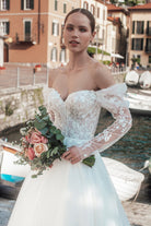 UNK-Holland image 0
