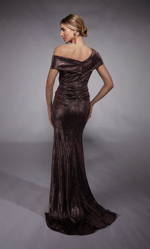 UNK-27762. Long, V-neck, Straight, Closed Back image 1