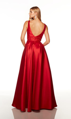 UNK-1750. Long, Plunging Neckline, A-line image 1