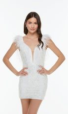 UNK-4499. Short, Plunging Neckline, Straight image 4