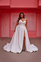 UNK-Larissa image 0