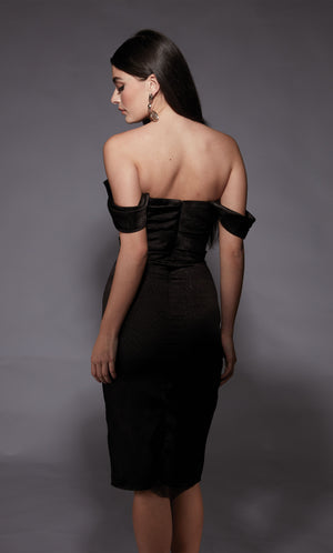 UNK-70059. Short, Strapless, Straight, Closed Back image 1