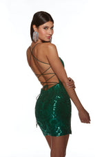 UNK-4903. Short, Square Neckline, Straight image 3