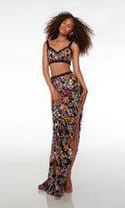 UNK-61689. Long, V-neckline, Straight, Closed Back image 2