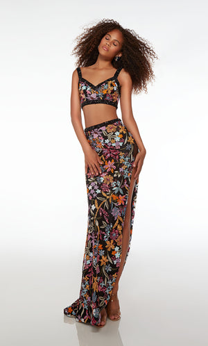 UNK-61689. Long, V-neckline, Straight, Closed Back image 2