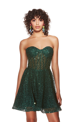 UNK-3776. Short, Sweetheart Neckline, A-line image 0