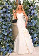 UNK-Style #900337 image 0