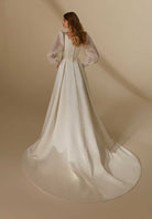UNK-Lucy image 3