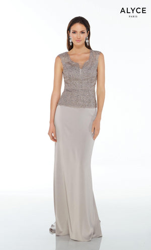 UNK-27105. Long, Scoop Neck, Straight image 0