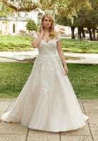 UNK-Gwen image 0