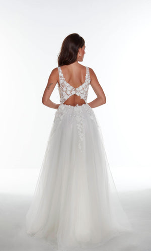 UNK-60894. Long, Plunging Neckline, A-line image 1
