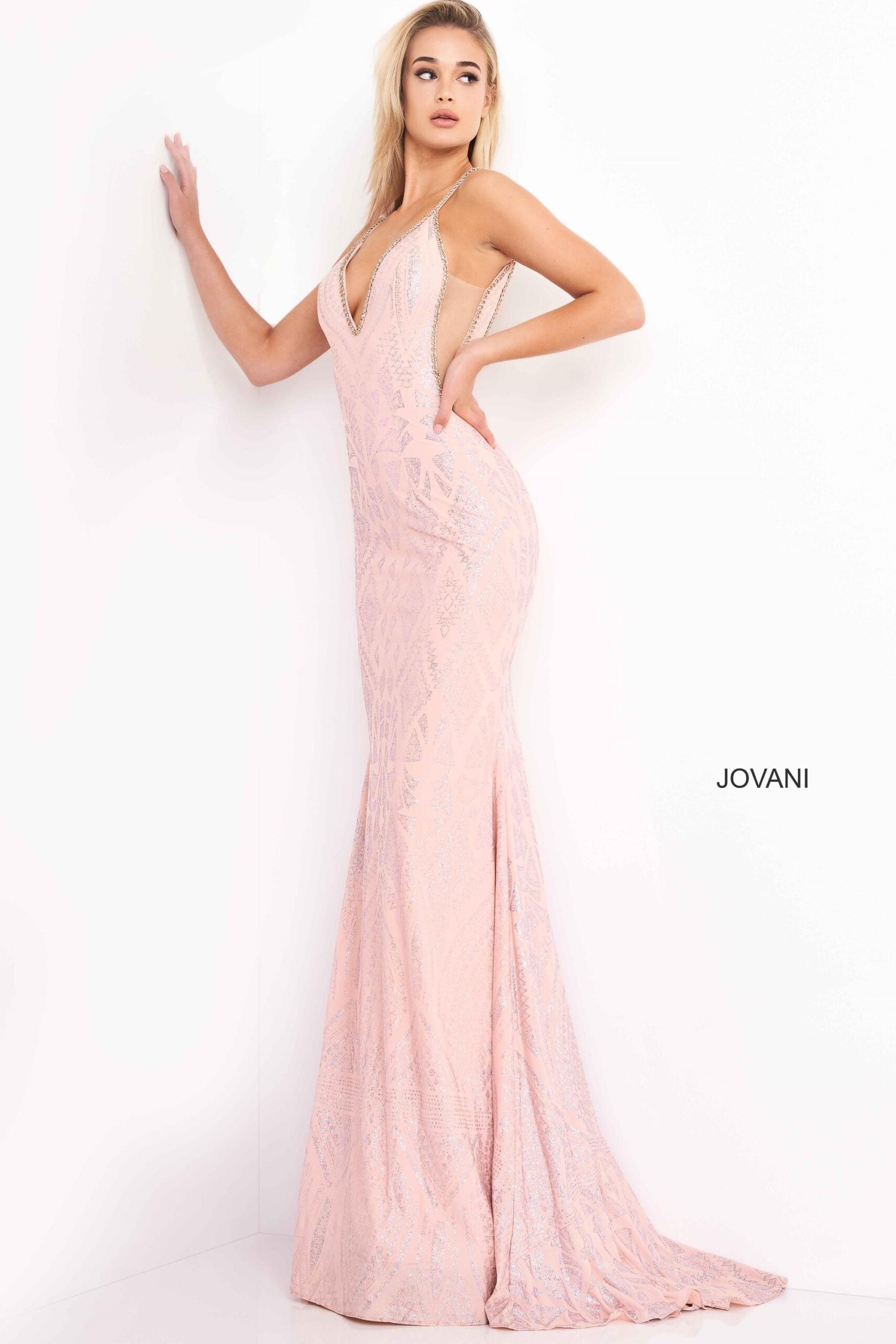 JVN-68539 image 4