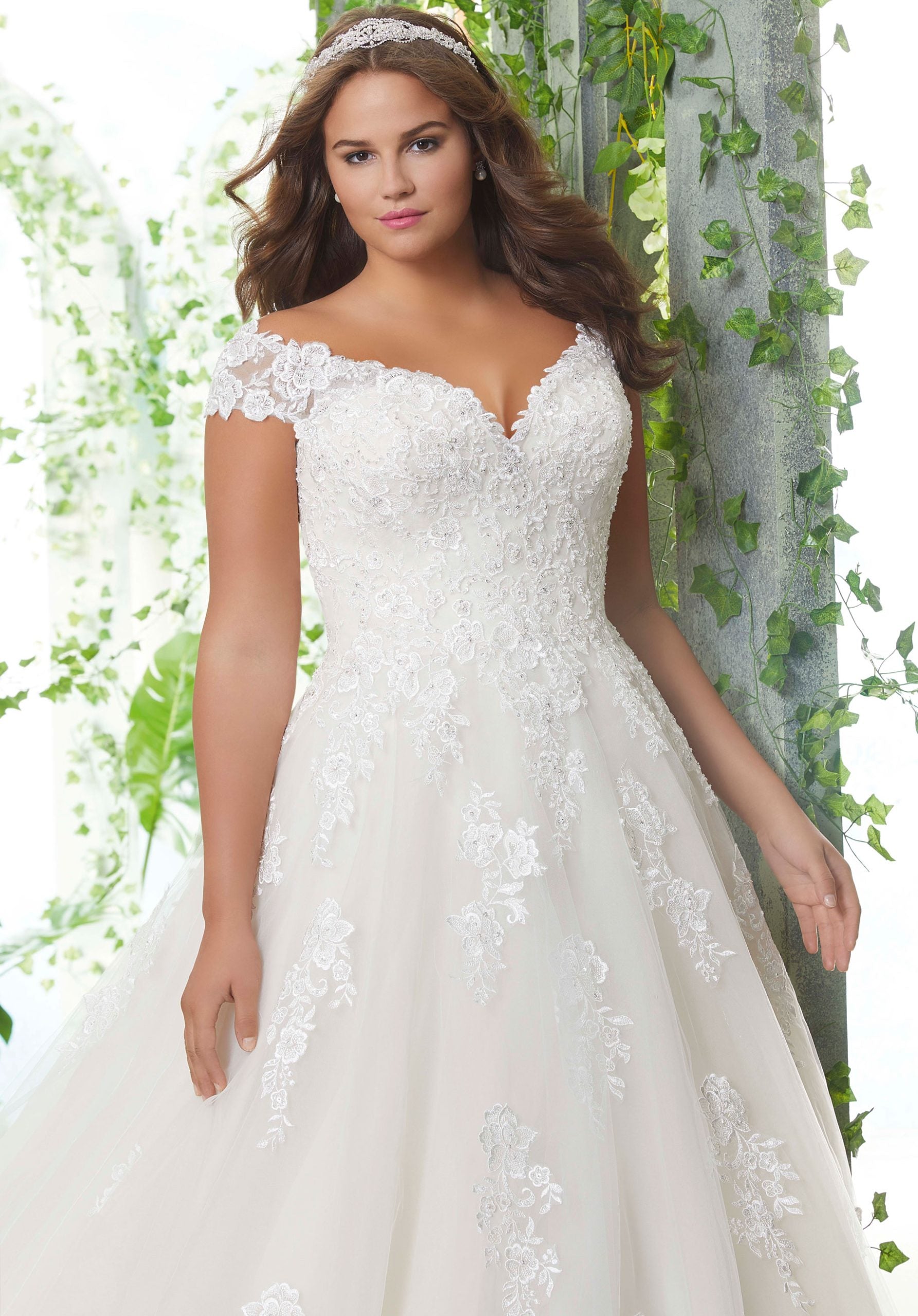 UNK-Pamela Plus Size image 1