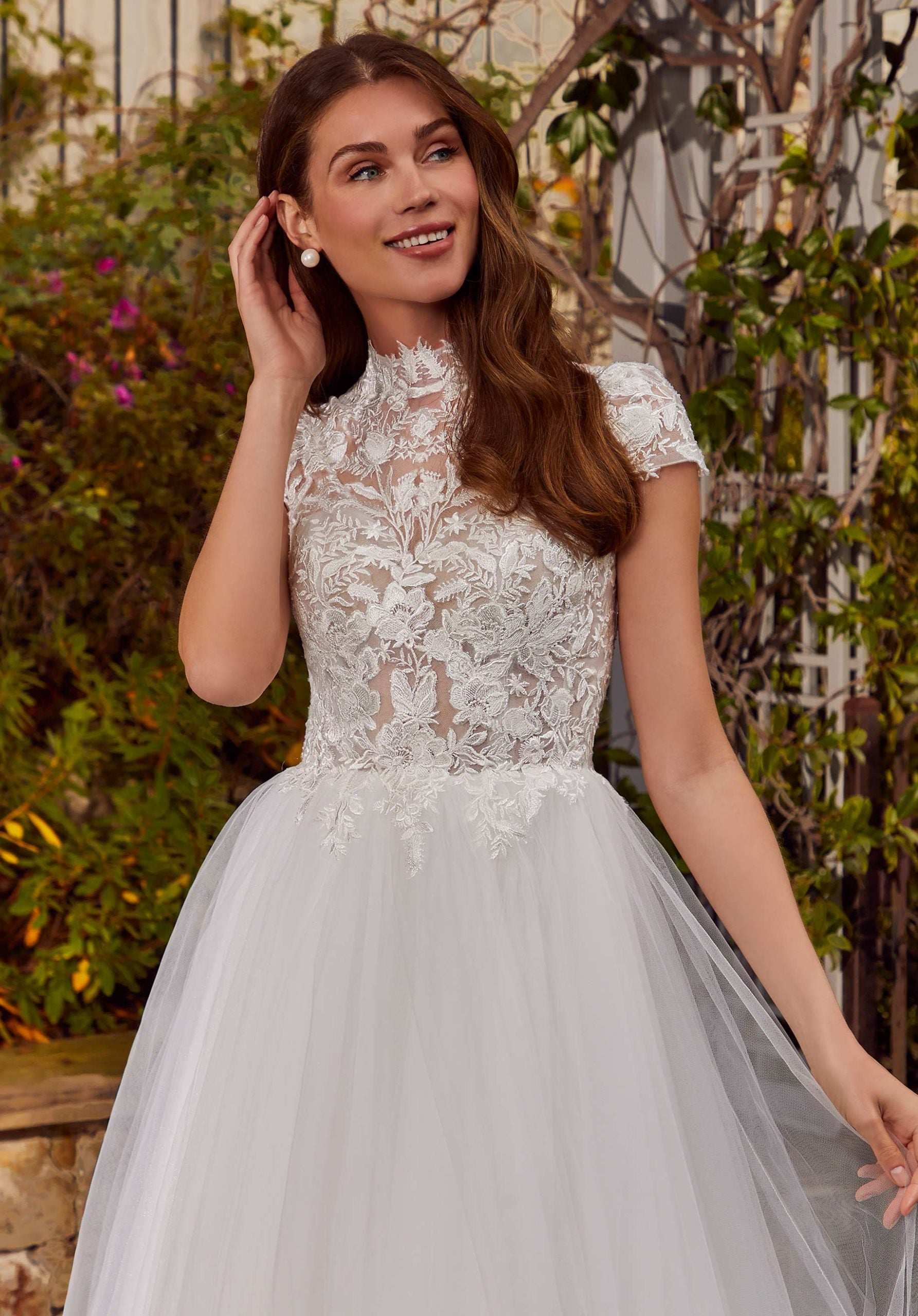 UNK-Raelynn image 1