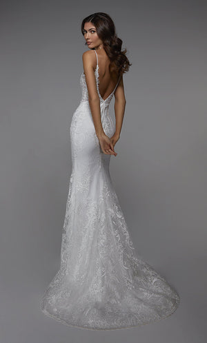 UNK-7028. Long Bridal Gown, Sweetheart Neckline, Fit N Flare image 2